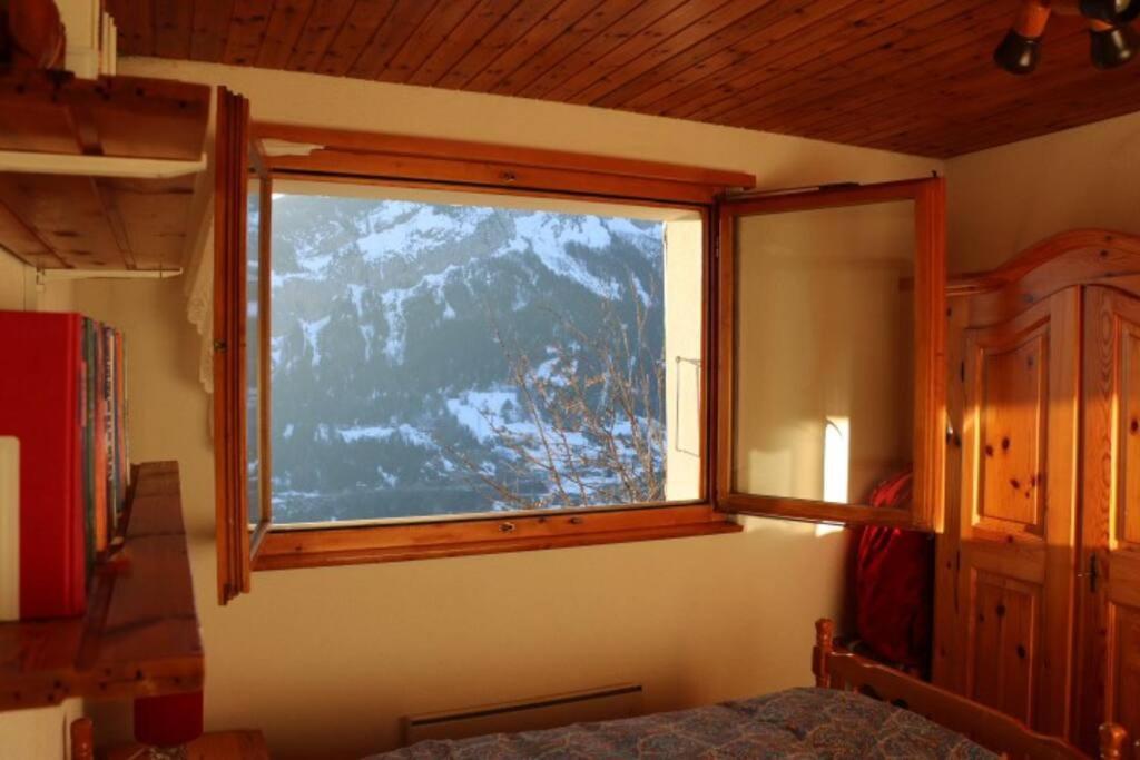Gemuetliche Wohnung Mit Traumaussicht! Albinen Exteriör bild
