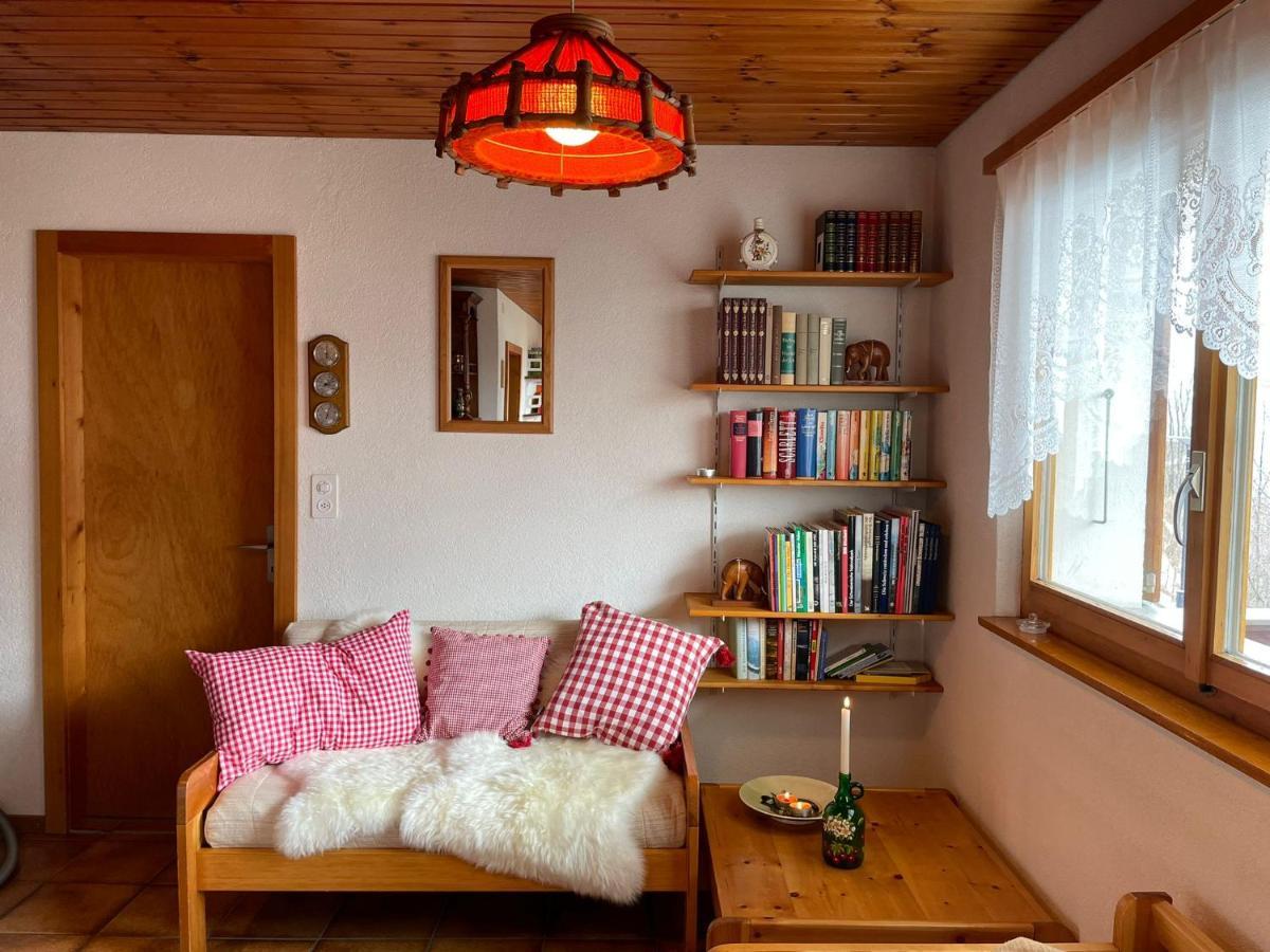 Gemuetliche Wohnung Mit Traumaussicht! Albinen Exteriör bild