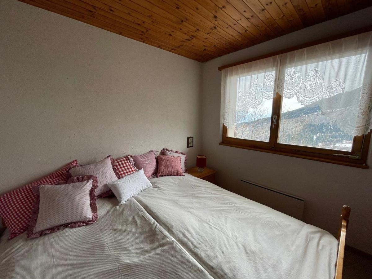 Gemuetliche Wohnung Mit Traumaussicht! Albinen Exteriör bild